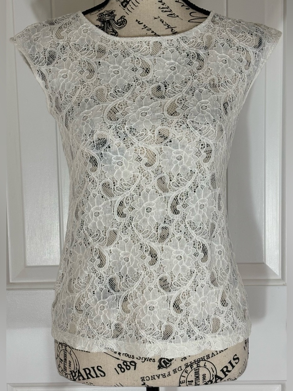 Eddie Bauer Sz Xs White Floral Lace Cap Sleeve Top